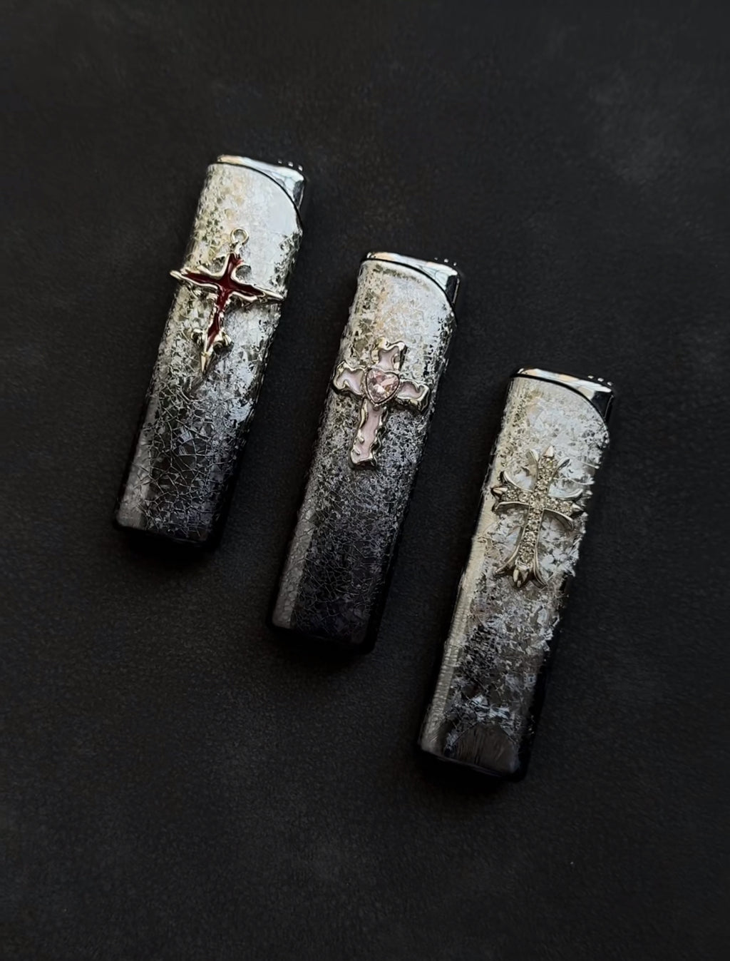 Accendino a croce 3D