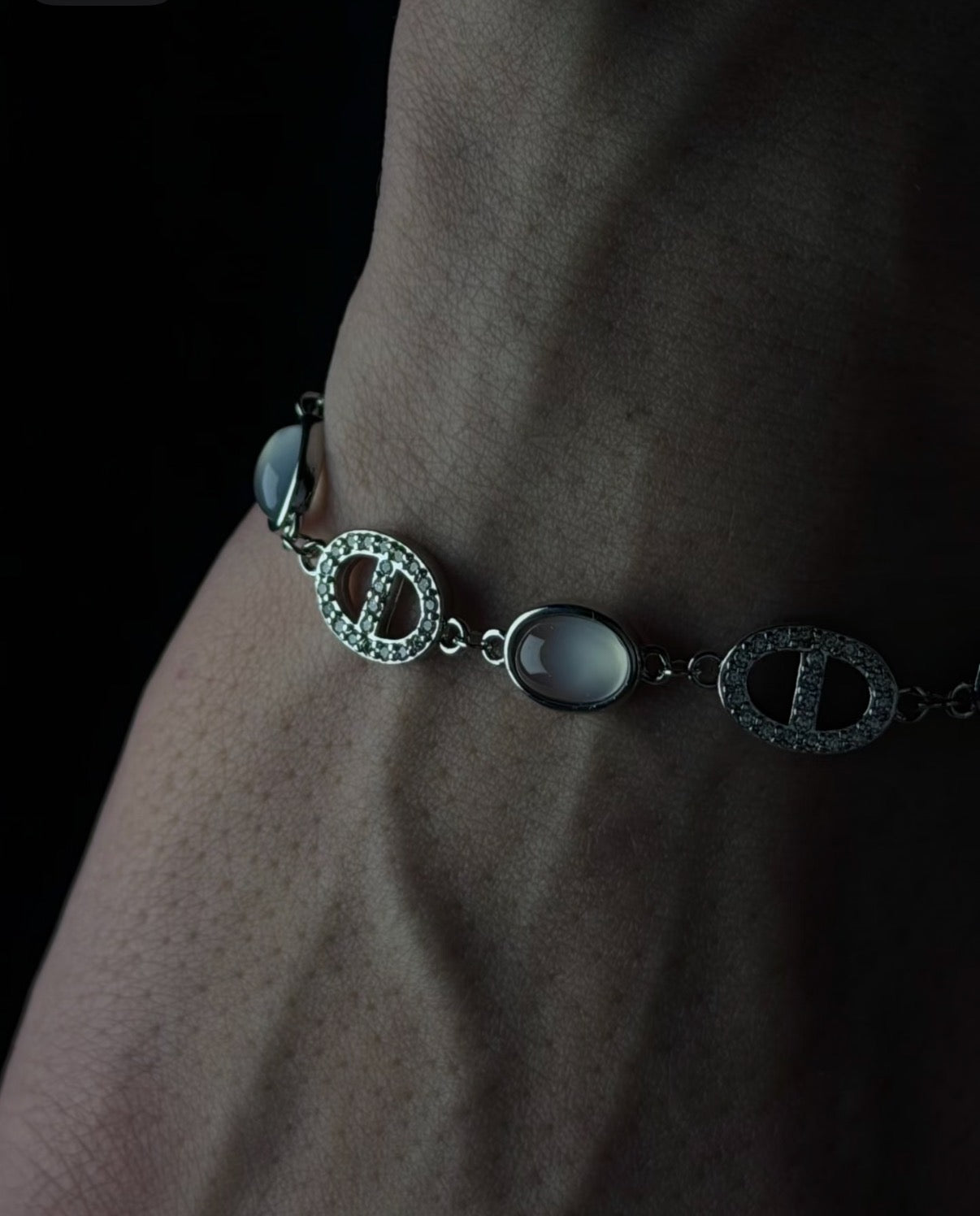 Luna Argentum necklace