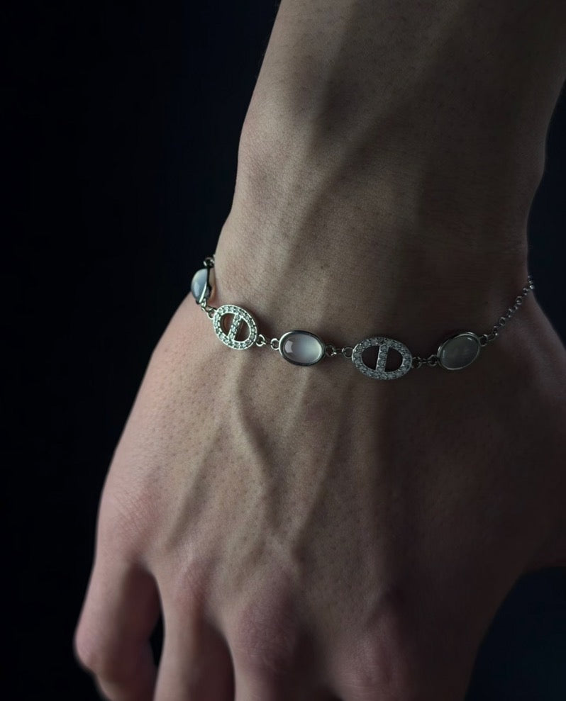 Luna Argentum necklace